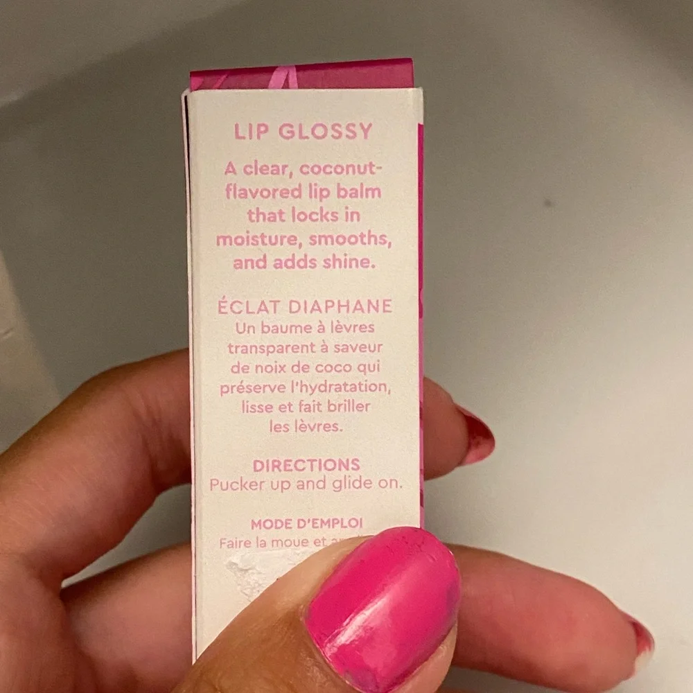 NWT KOPARI MOISTURIZING LIP GLOSSY WITH SHEA BUTTER AND COCONUT OIL